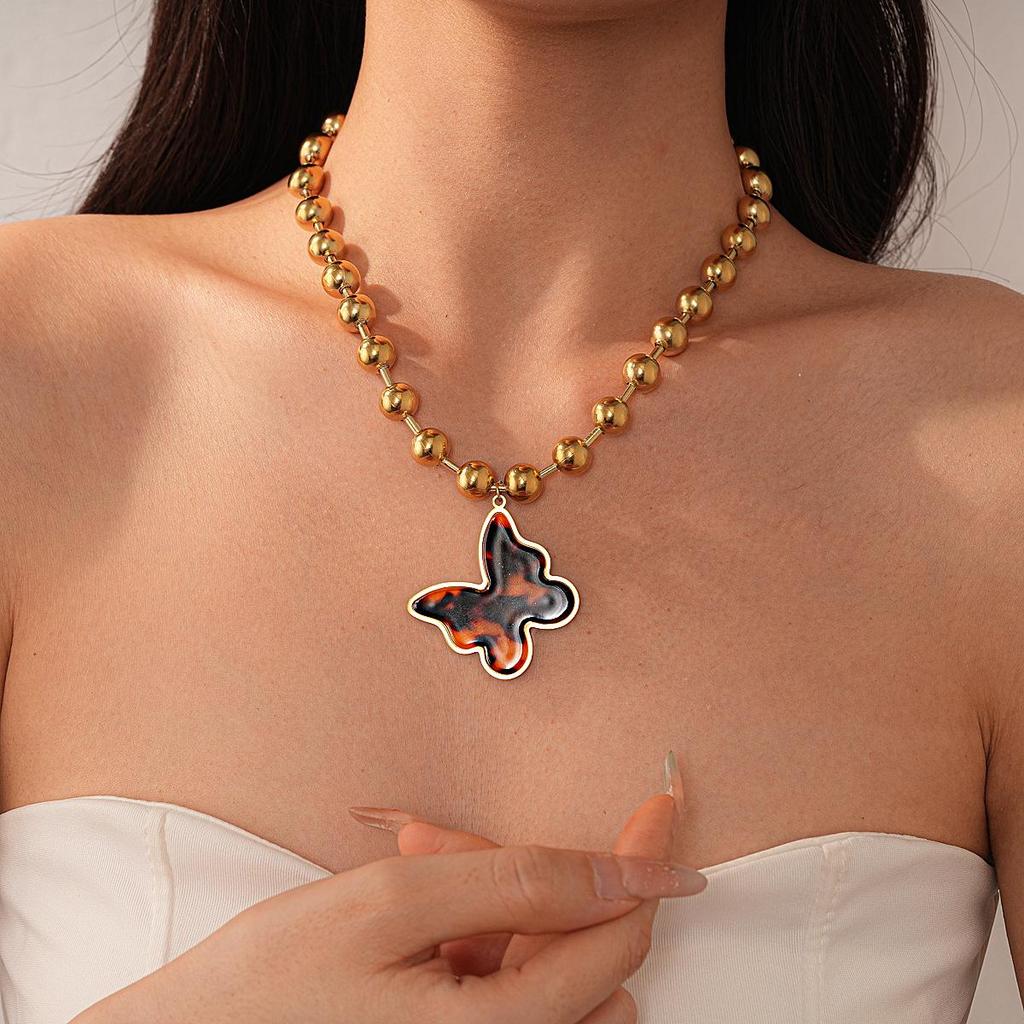 Retro European-American Beaded Titanium Steel Butterfly Flower Necklace with High-End Style