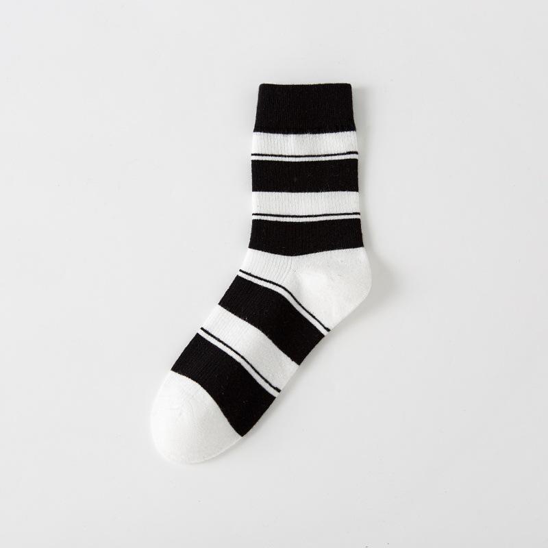 5 Pairs of Women's Autumn and Winter Trendy and Versatile Casual Cotton Striped Mid Calf Boneless Pile Socks