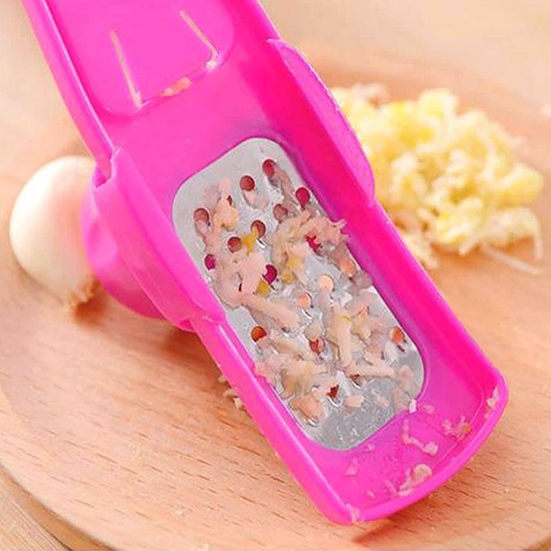1pcs Garlic Press Crusher Manual Garlic Mincer Chopping Garlic Tool Home Garlic Masher Kitchen Ginger Garlic Grinding Grater