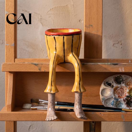 Fioriera Decorativa Seduta a Forma Umana in Resina, Fioriera Creativa con Gambe, Gambuta per Vaso Pianta Piccola da Interno, Succulente e Piante da Casa
