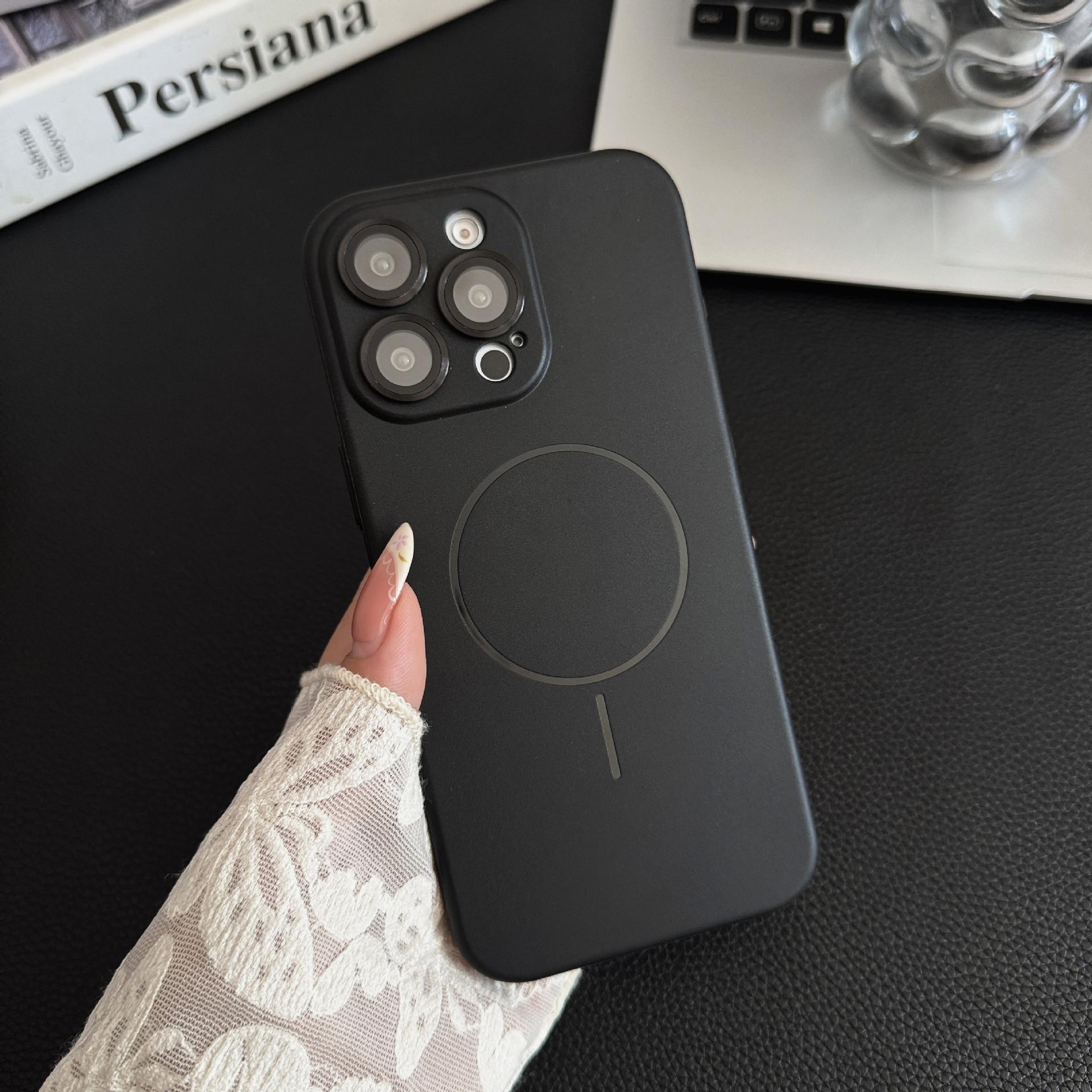 

Dopamine magnetic suction for Apple 16promax skin feel phone case, iPhone 15 comes with a lens film protective case iPhone 11 чёрный