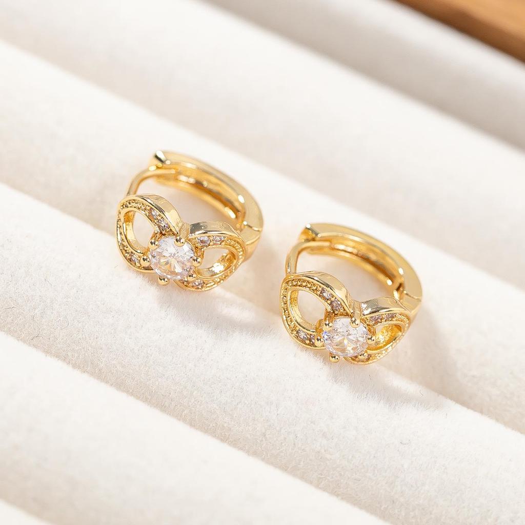 European & American Fashion Zircon 8-Shaped Gold-Plated Earrings