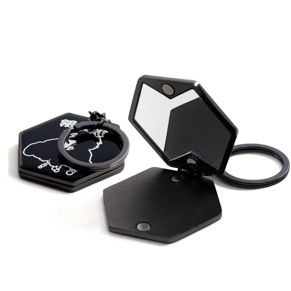 Dual-Sided Mirror Keychain: Game-Themed Key Ring, Car/Bag Pendant, Fan Gift, Makeup Mirror.