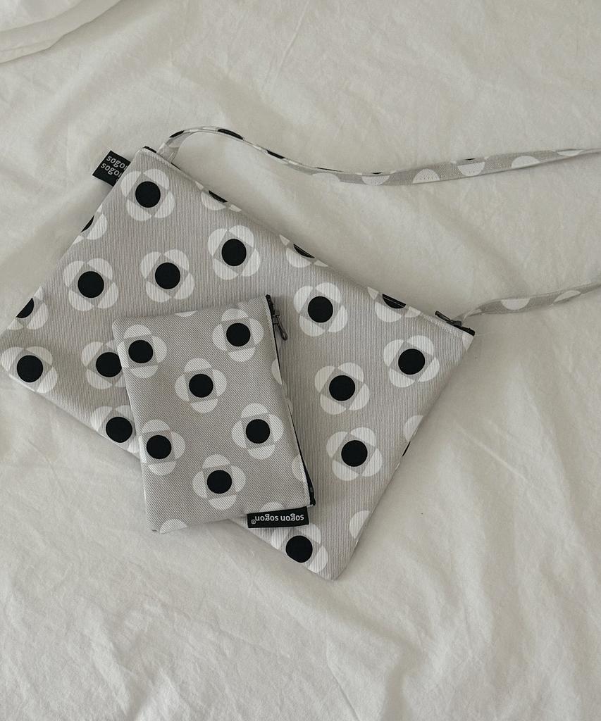 Sogonsogon Dot Flower Mini Shoulder Bag