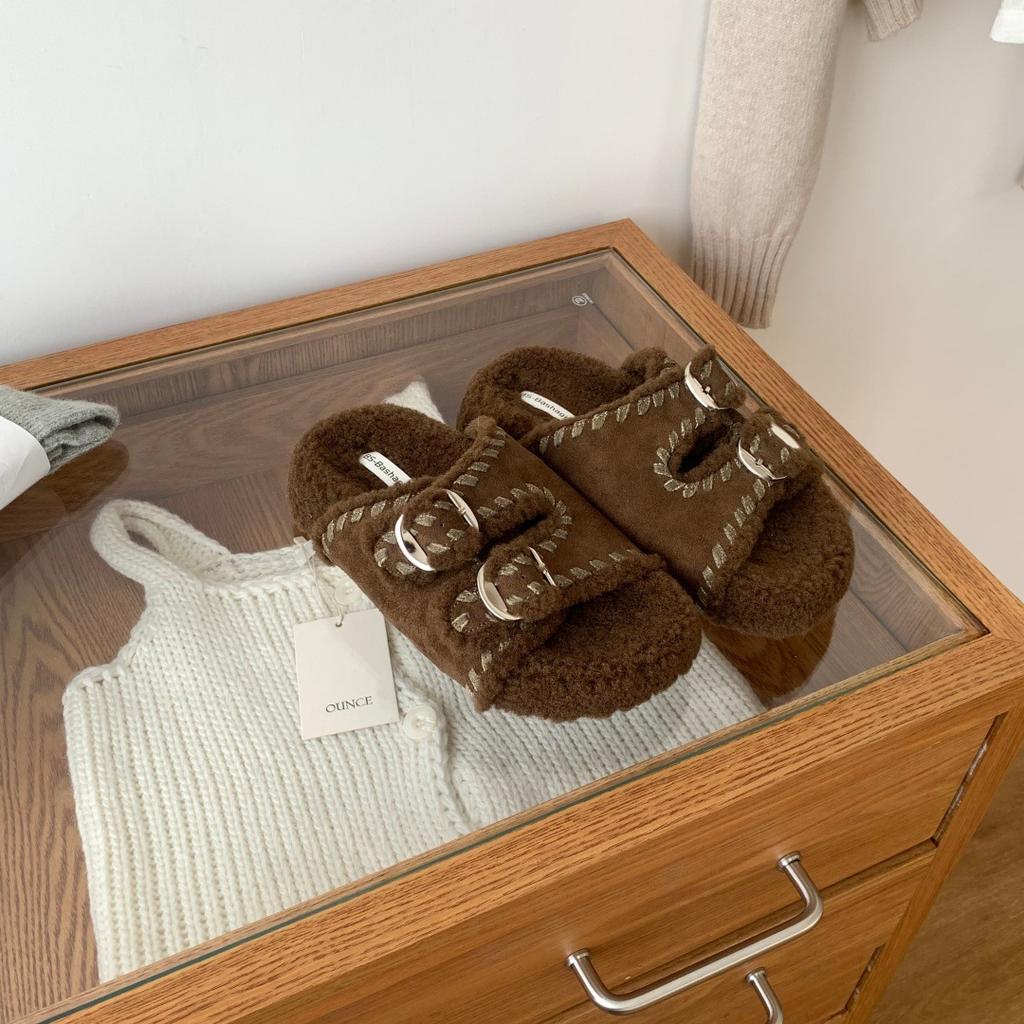 2025 Autumn and Winter New Korean Version of One-word Fluffy Slippers Women Wear Thick-bottomed Plush Thermal Cotton Slippers Fluffy Slippers