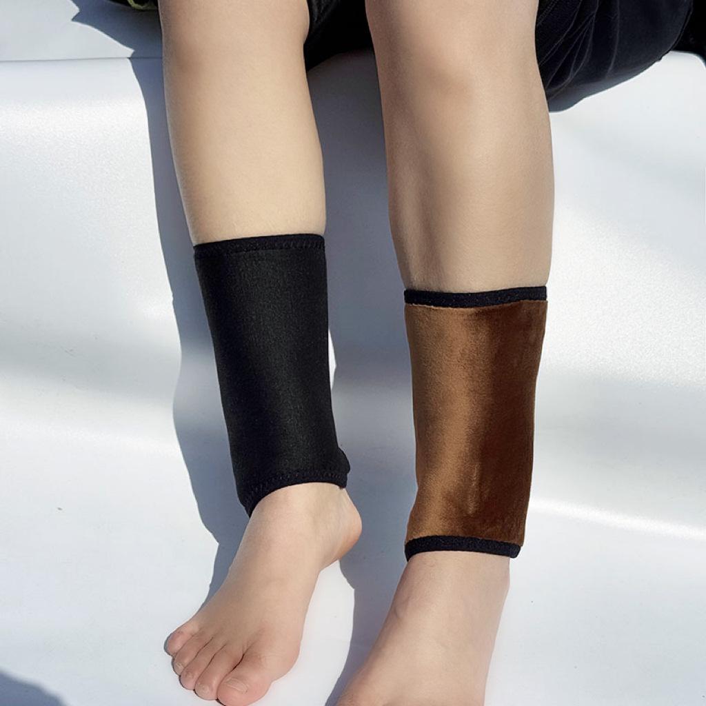 "Thick Velvet Knee Pads for Warmth & Protection – Unisex, Ideal for Elderly, Autumn & Winter Cycling"