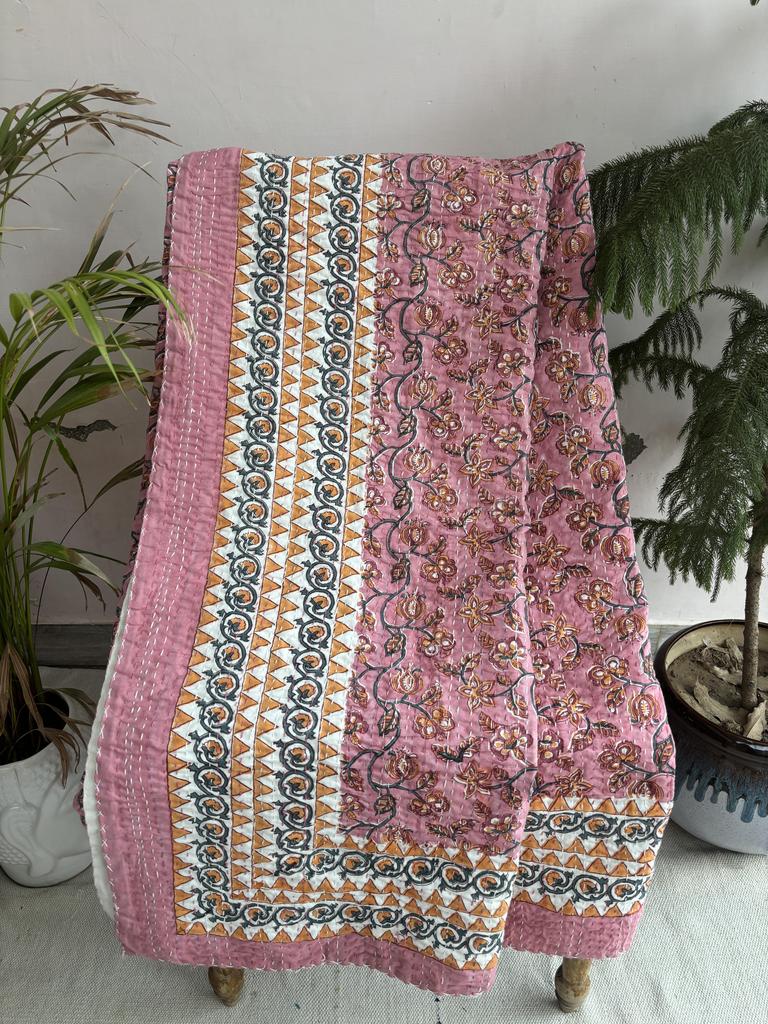 Indian Kantha Quilt,  Vintage Kantha Quilt Handmade Throw  Blanket Bedspread Cotton Fabric Bohemian Bedding Quilt