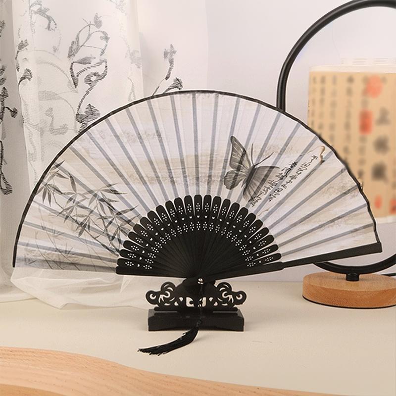 38cm Retro Aesthetic Folding Fan, Lightweight and Portable Capable of Handling Eastern Elegance