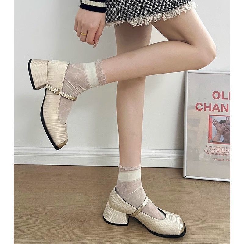 Skinny British style summer Internet celebrity single shoes women's fried street high value shallow mouth spring retro explosion Mary Jane shoes