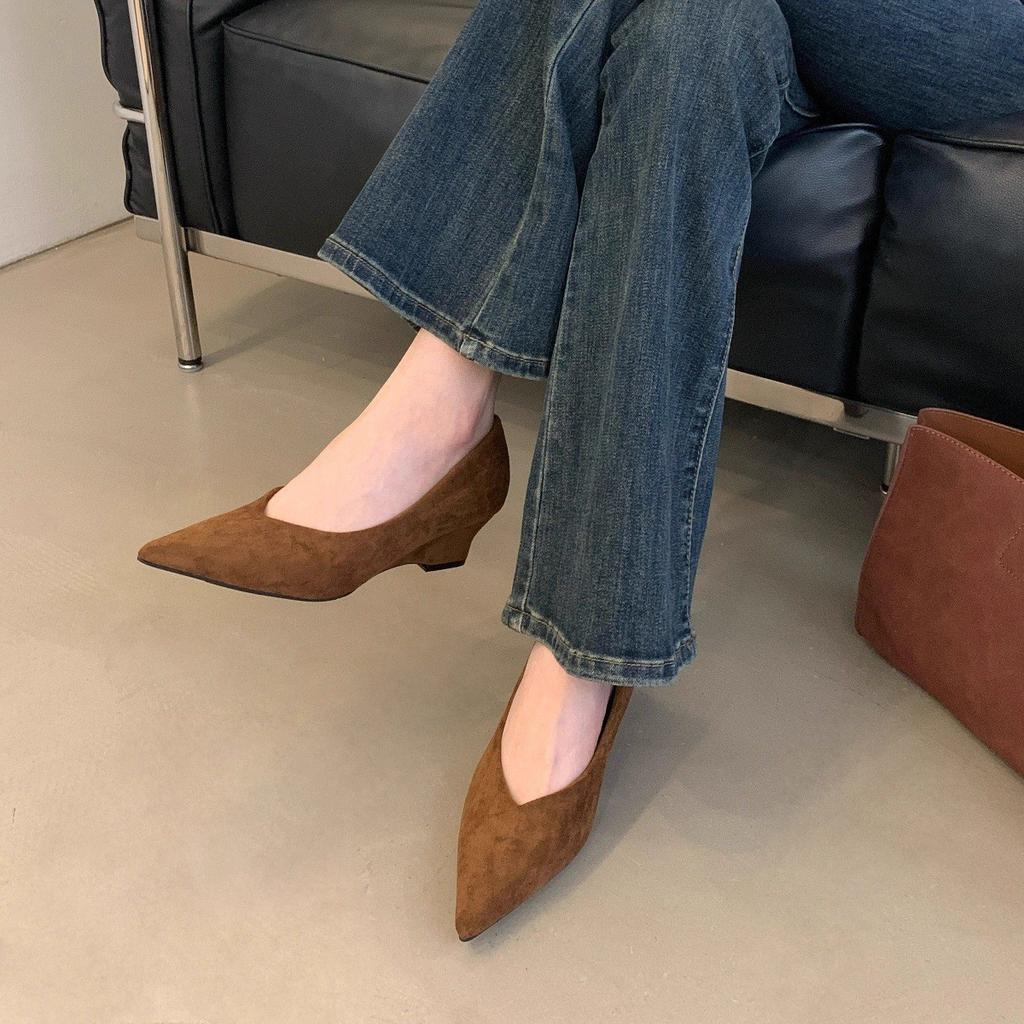 Autumn suede pointed wedge heel medium heel single shoes soft sole light mouth versatile high heel ladle shoes women's shoes suede
