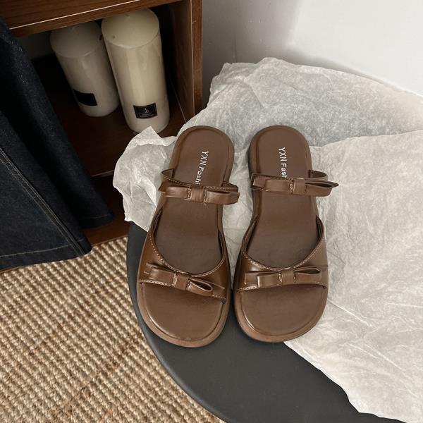 Fashion Slippers Women Summer Slides Shoes Low Butterfly-Knot Rubber Flip Flops Pantofle Hawaiian 2025 Flat Synthetic Fabric Rome Retro