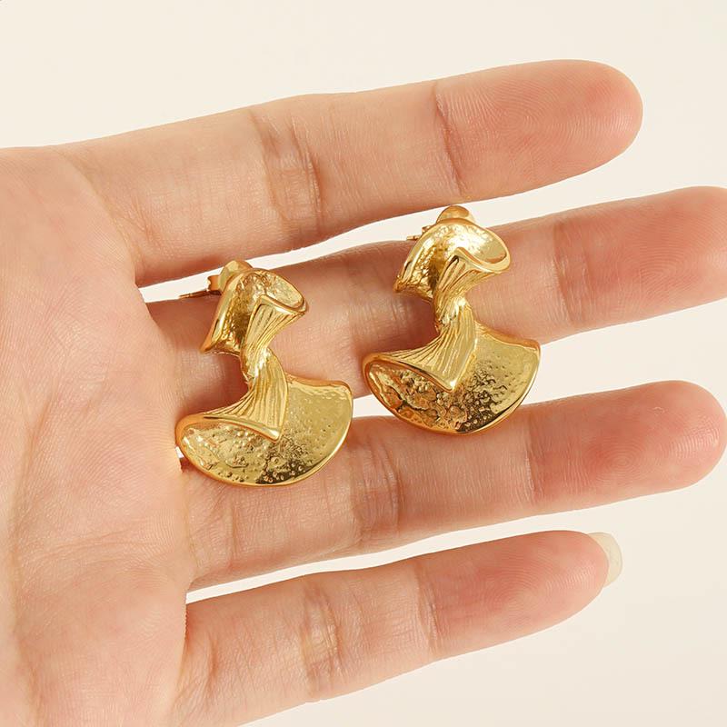 European-American Fashion Stainless Steel Irregular Design Earrings - Versatile Titanium Statement Jewelry