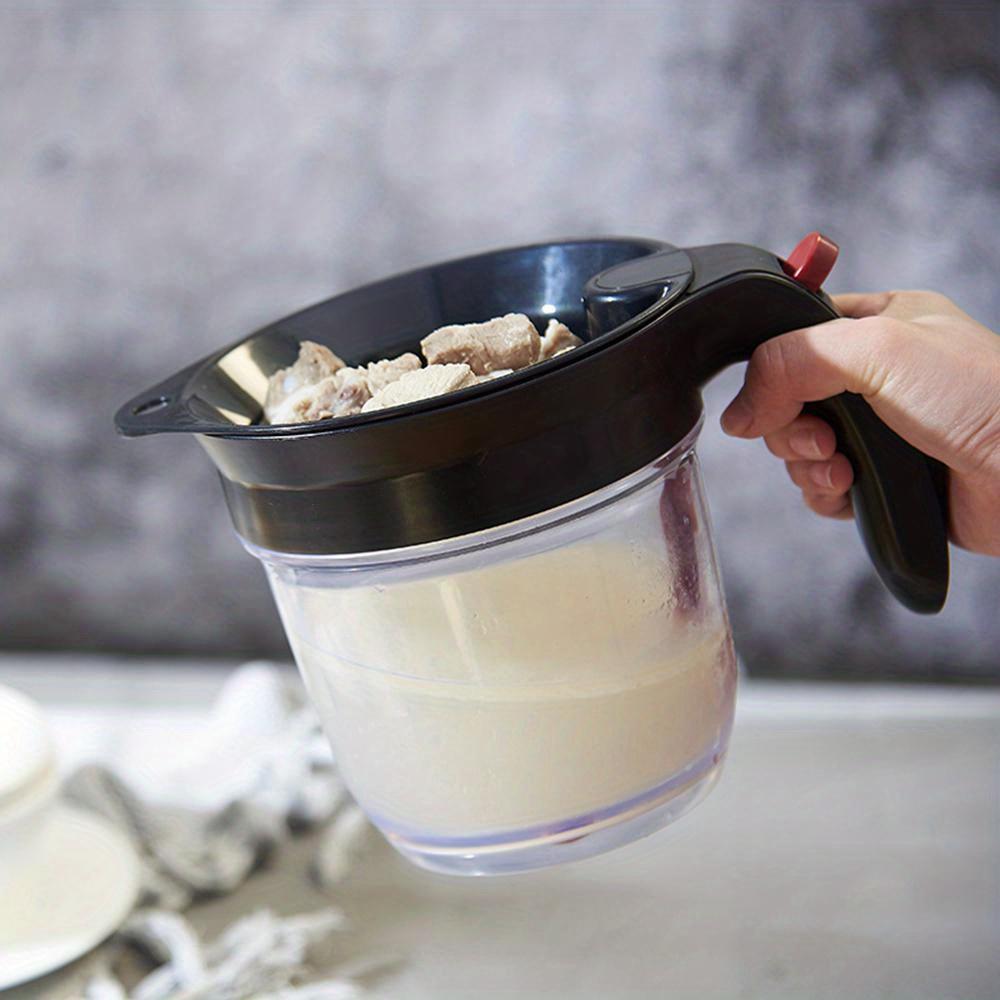4 Cup Plastic Fat Separator with Easy Bottom Release, Strainer for Gravy, Soups ,Sauces, Fat Free Broth Maker