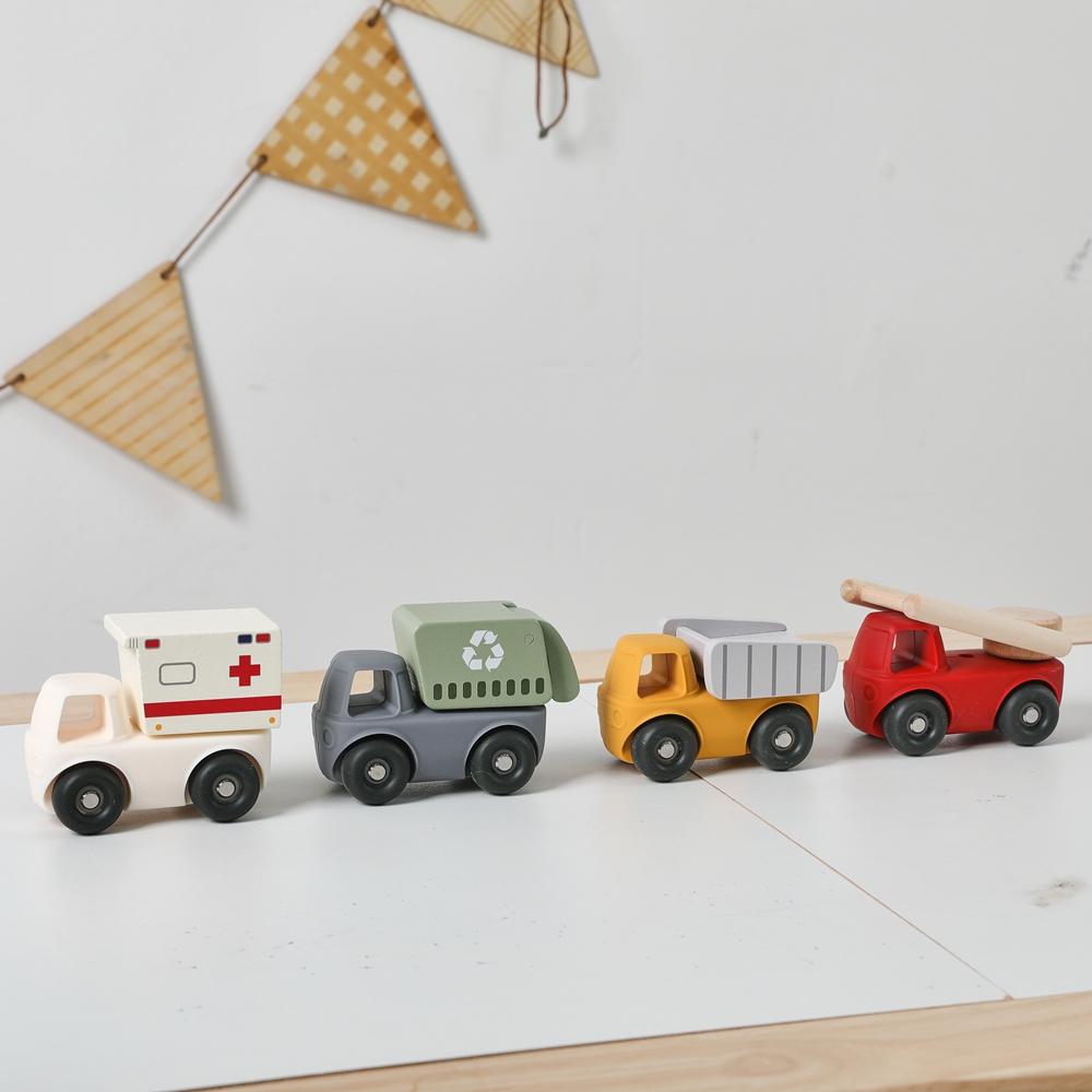 Baby BPA Free Silicone Montessori Toys Food Grade Cartoon Engineering Car Soothing Teether Toys for Newborn Teething Nursing Toy