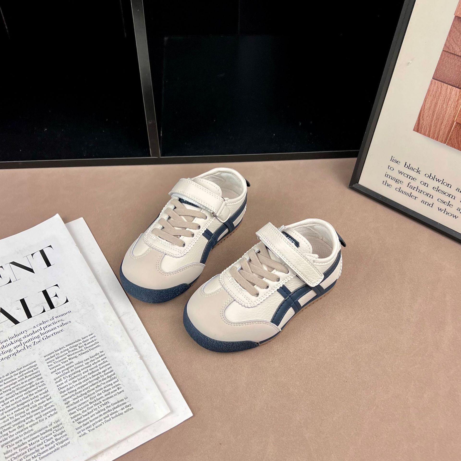 

2026 Unisex Retro Color Block Velcro Soft Sole Children s Walking Shoes 22 темно-синього кольору