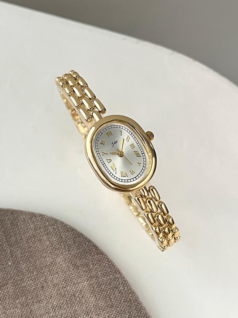 Ladies' Watches are simple niche high Aesthetic Artistic Versatile Oval Shaped Female Fashionable Quartz Clock Wristwatches