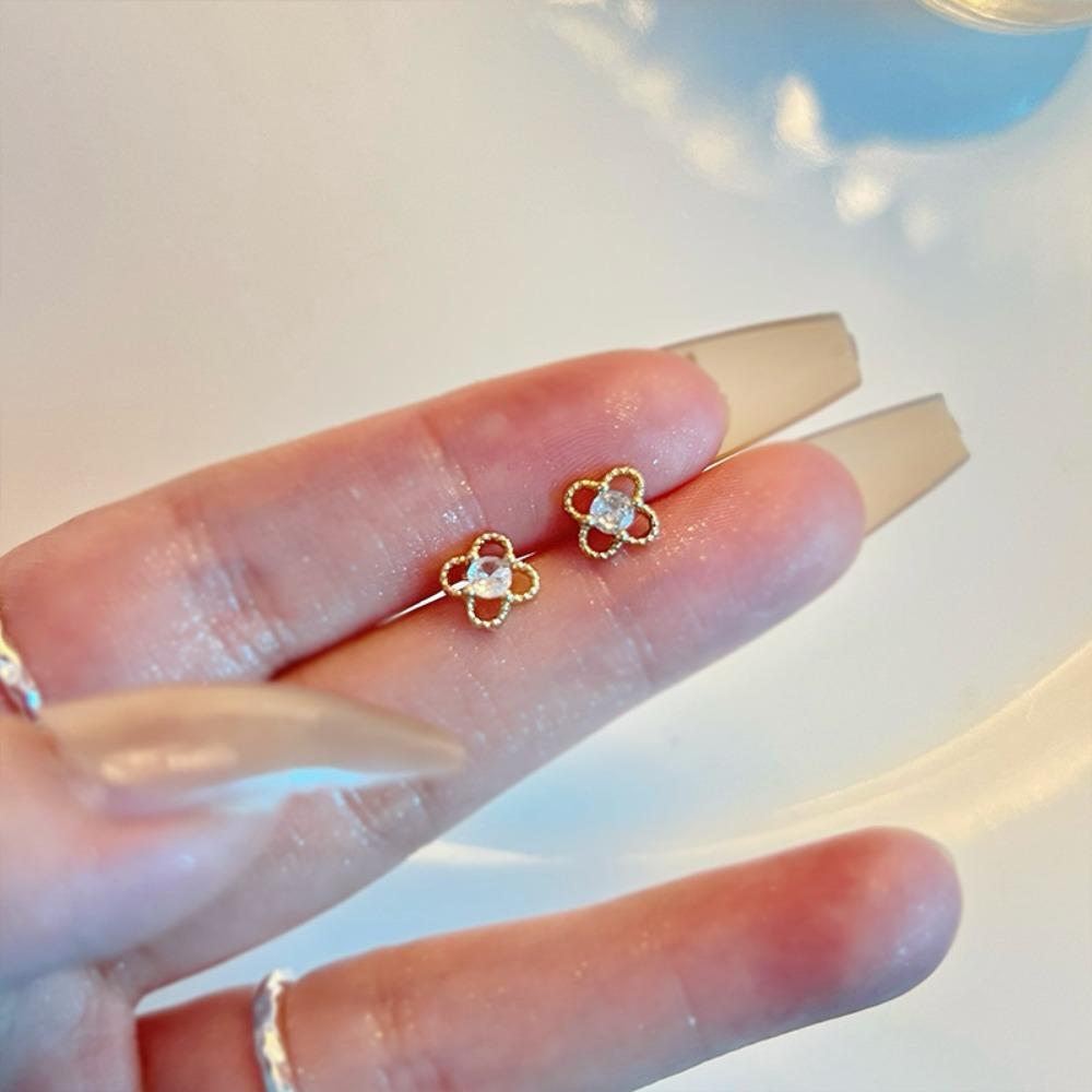 S925 Silver Needle Light Luxury Pearl Zircon Earrings Women's High-end Temperament Niche Versatile Stud Earrings