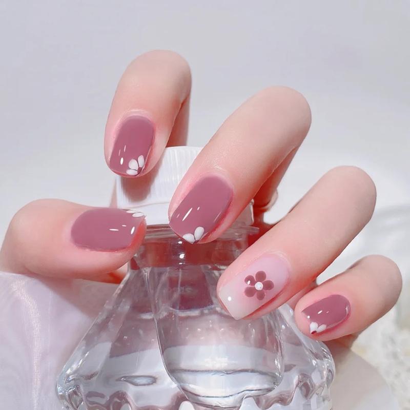 

24 шт./кор., маленькие цветочные желейные накладные ногти, квадратные кусочки ногтей, содержат желейные наклейки