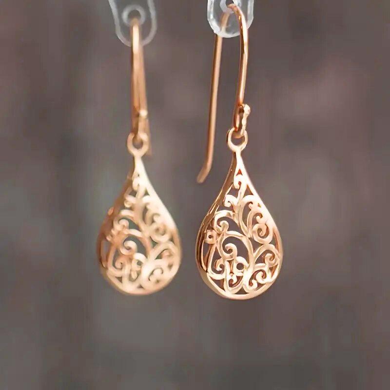 Vintage Filigree Teardrop Drop Earrings for Women Elegant Hollow Carved Earrings for Daily and Party Wear