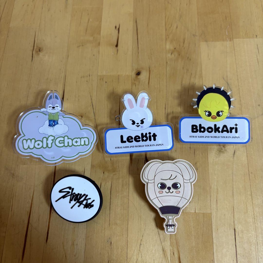 

[USED] Stray Kids name badges, etc. 5 items 7-1
