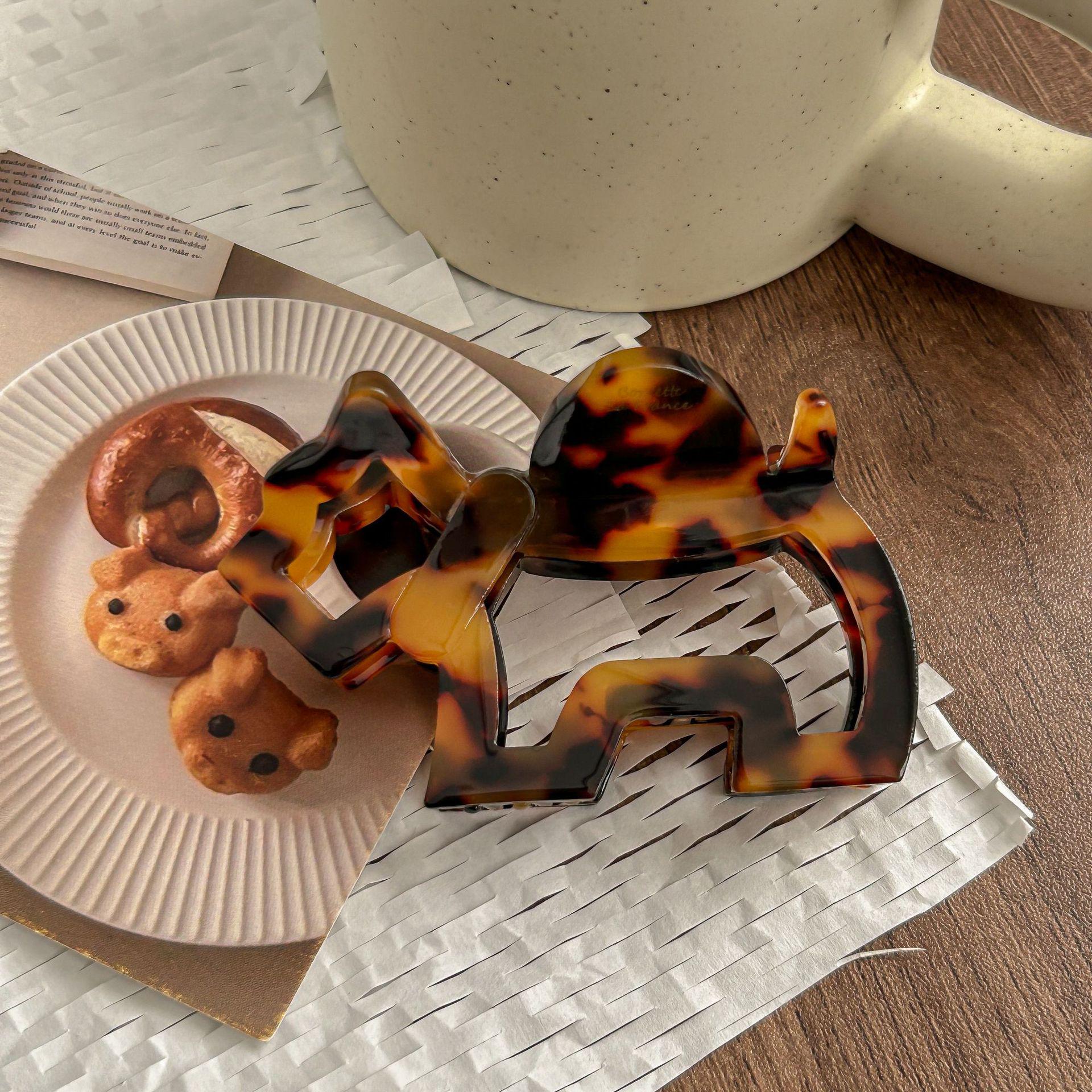 

Очаровательная заколка для волос в виде мультяшного щенка для женщин с тонкими волосами - 2024 High-End Fashion Shark Clip