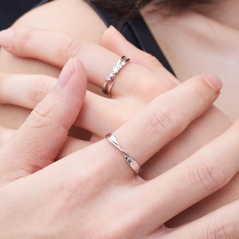 Sweet Mood Diamond-Inlaid Mobius Couple Rings, Adjustable & Fashionable for Men and Women