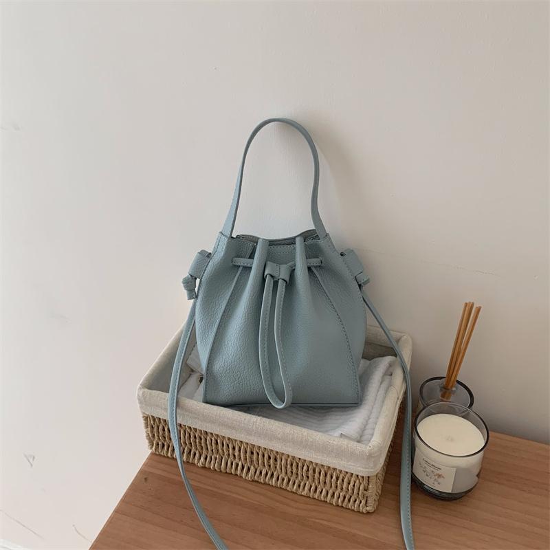 Новые сумки-ведра с завязками на завязках — фото 8