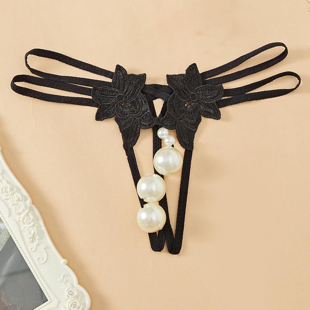 Übergröße String mit offenem Schritt, Perlenmassage und Hodenbindeperlen