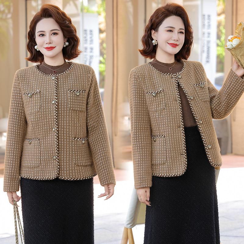 2025 Autumn/Winter Slimming Coat for Young Mothers - Chic Style for Middle-Aged & Elderly Women