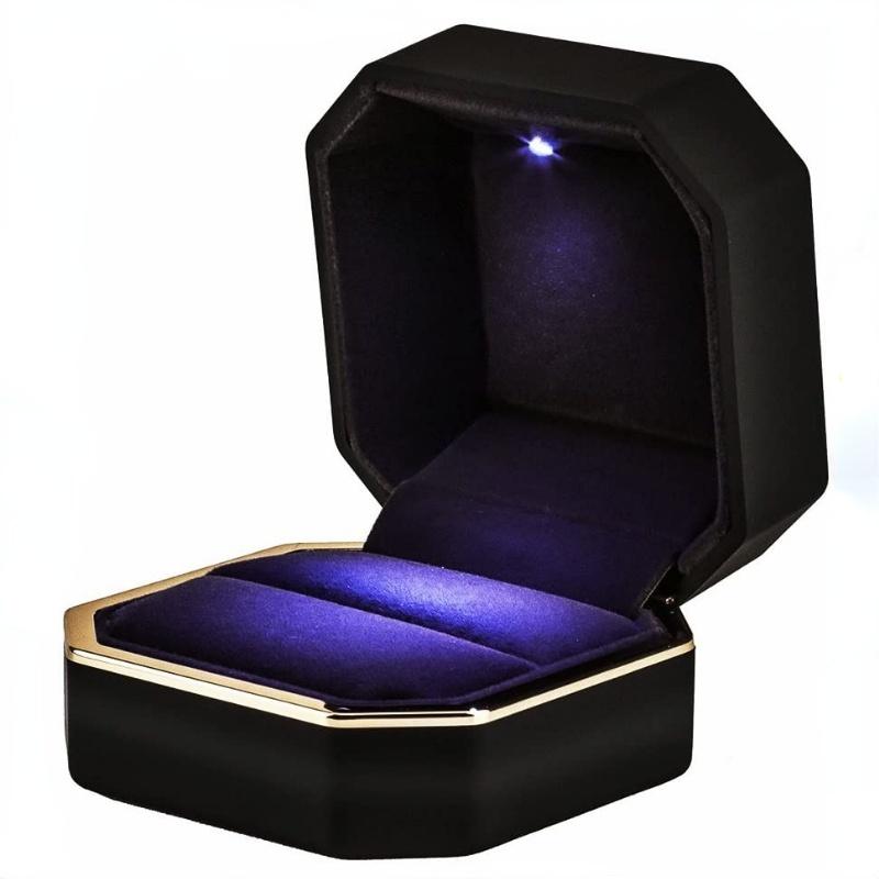 Luxury Ring Box Square Velvet Wedding Ring Case Jewelry Gift Box with LED Light for Proposal Engagement Wedding чёрный