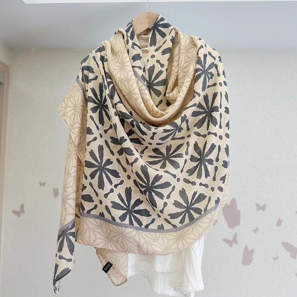 Cotton Ethnic Style Yarn Shawl Long Square Hijab Scarf Sweet Big Pattern Headscarf  Vacation