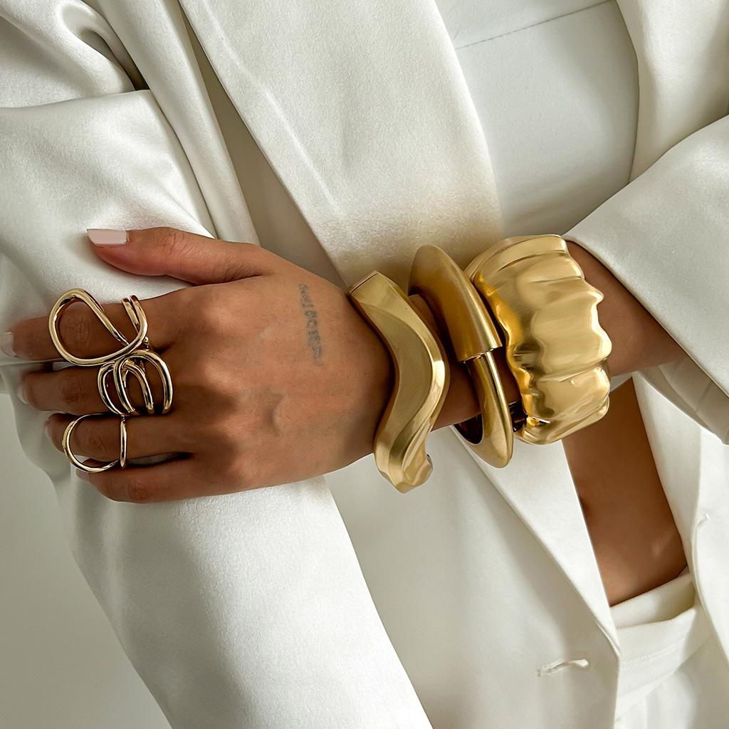 Irregular Corrugated Open Bracelet, Exaggerated Niche Spring Buckle Cold Wind Ins Wide Bracelet Women