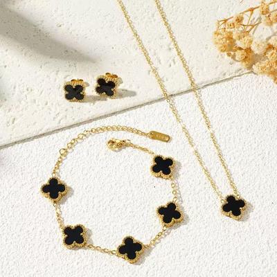 3PCS Titanium Steel Clover Necklace Bracelet Earrings Three Piece Jewelry Set