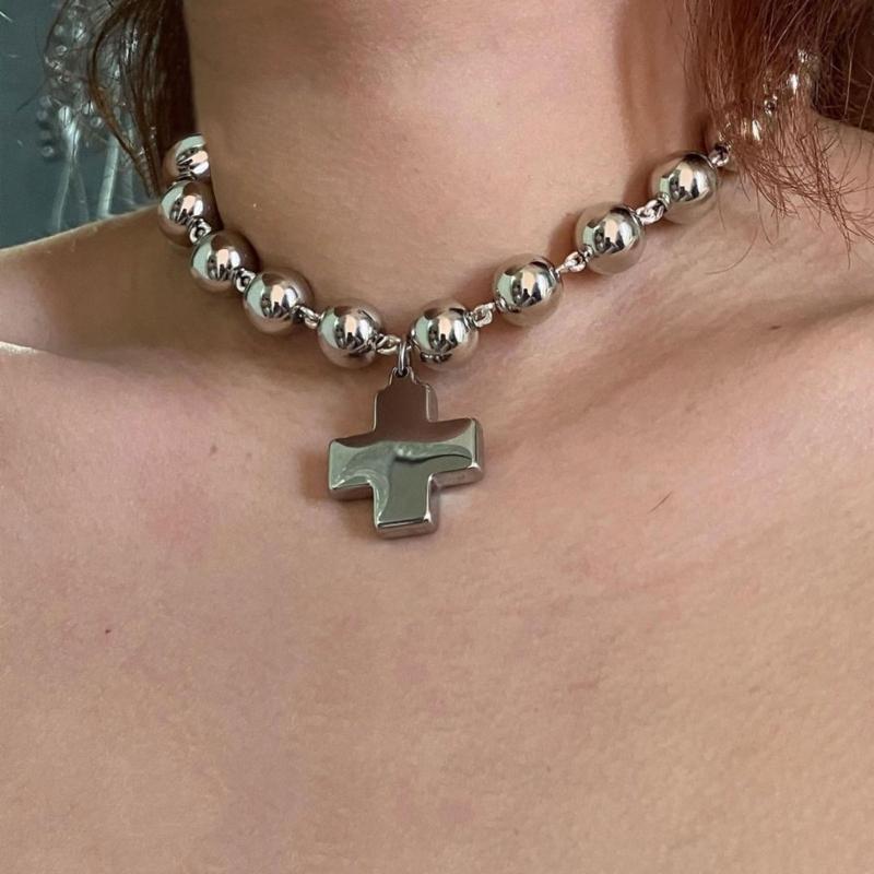 Exquisite Crosses Pendant Necklace Personalized Neckchain Accessories Gothic Neck Chains Charm for Fashionable Believers