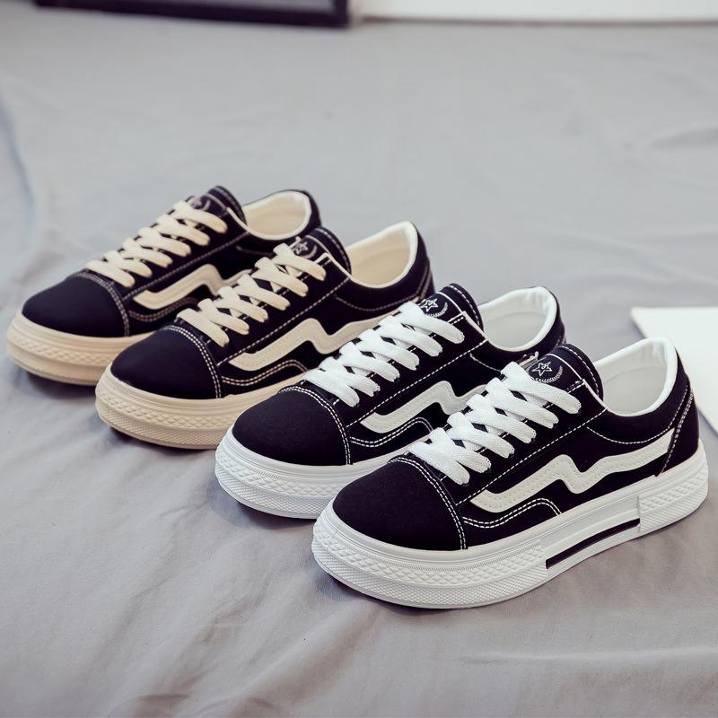 Spring and Autumn New Canvas Shoes Women's Versatile Flat-soled White Shoes Breathable Student Cloth Shoes Women's Shoes Autumn Models