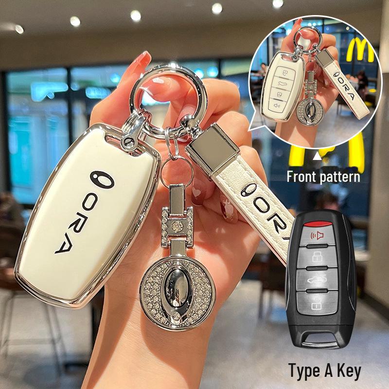 Black Cat Key Cover for Great Wall Euler Good Cat, Lightning Cat, White Cat, Ballet Cat. TPU Protective Shell with Full Coverage Buckle.