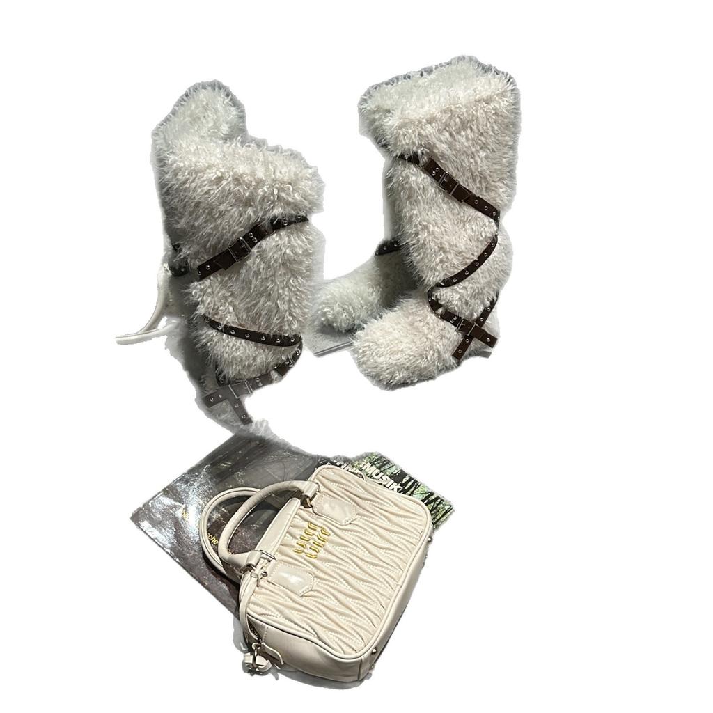 2025 autumn and winter new fashion flat-bottomed fluffy fashion boots women's thick-soled trend warm plush boots women