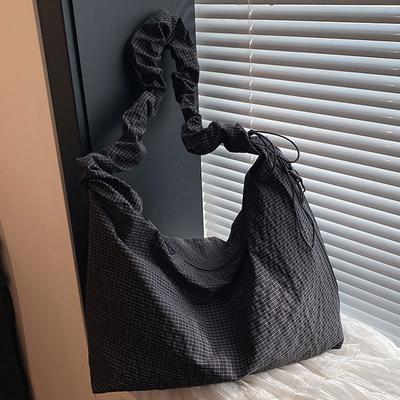 Autumn and Winter New Loose Lazy Style Shoulder Bag Niche Pleated Large Capacity Plaid Commuter Shoulder Bag
