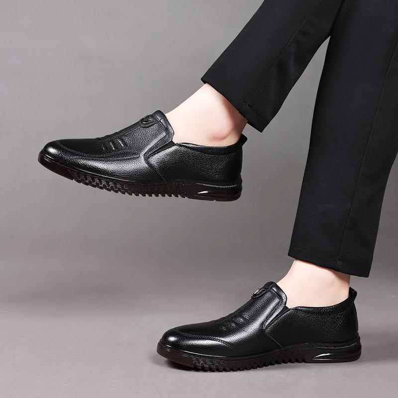 Fashion Men's Fashion Soft Soled Shoes Luxury Formal Leather Shoes Men Breathable Loafers Slip On Black Driving Male Shoes Zapatos Homme