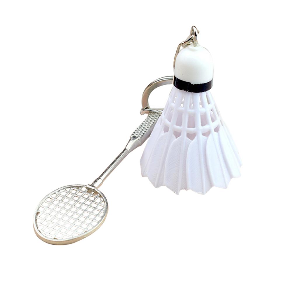 Creative Badminton Racket Keychain Alloy Key Holder Accessory for Sports Enthusiasts and Fashionable Everyday Use