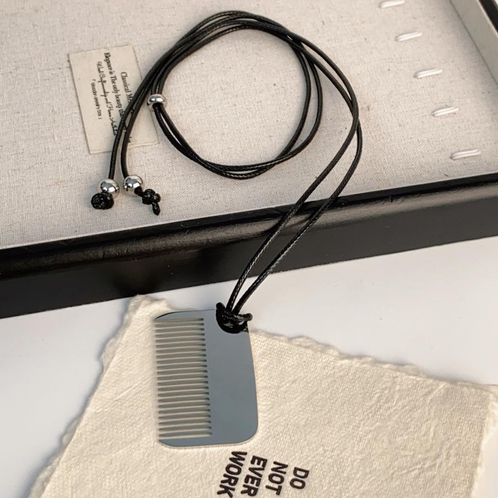 Premium Sweater Chain Titanium Steel Comb Necklace Women'S Silver Small Long Pendant Vintage Niche Design Accessories