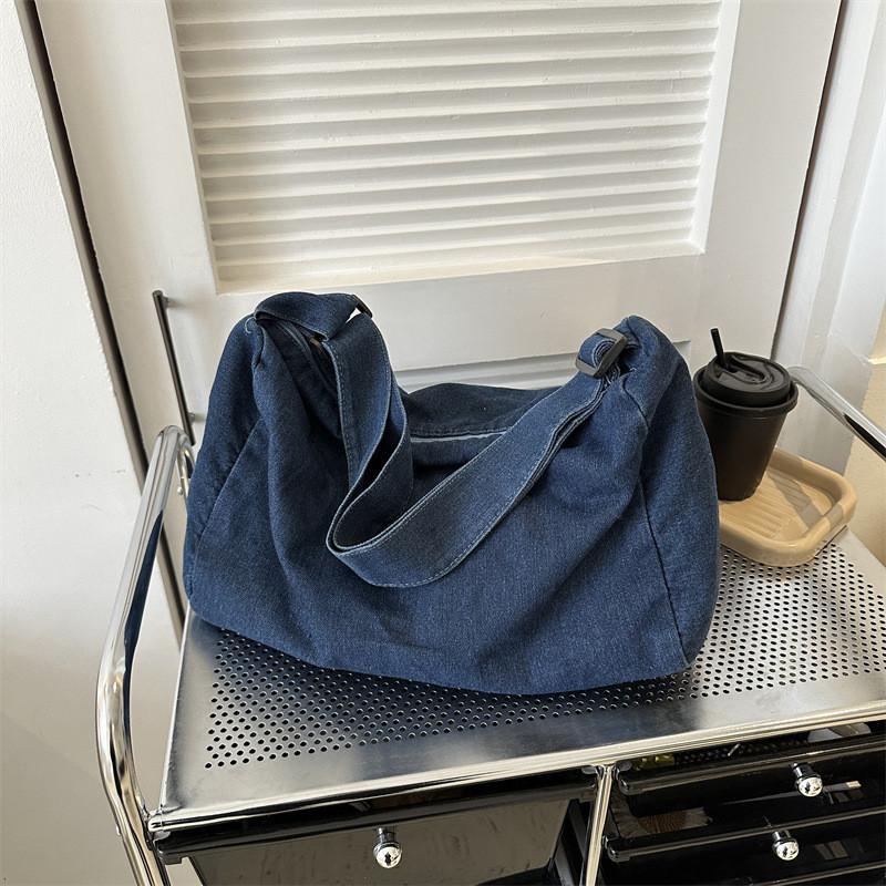 Trendy Summer 2023 Fashionable Simple Shoulder Tote Bag For Women In Deep Blue