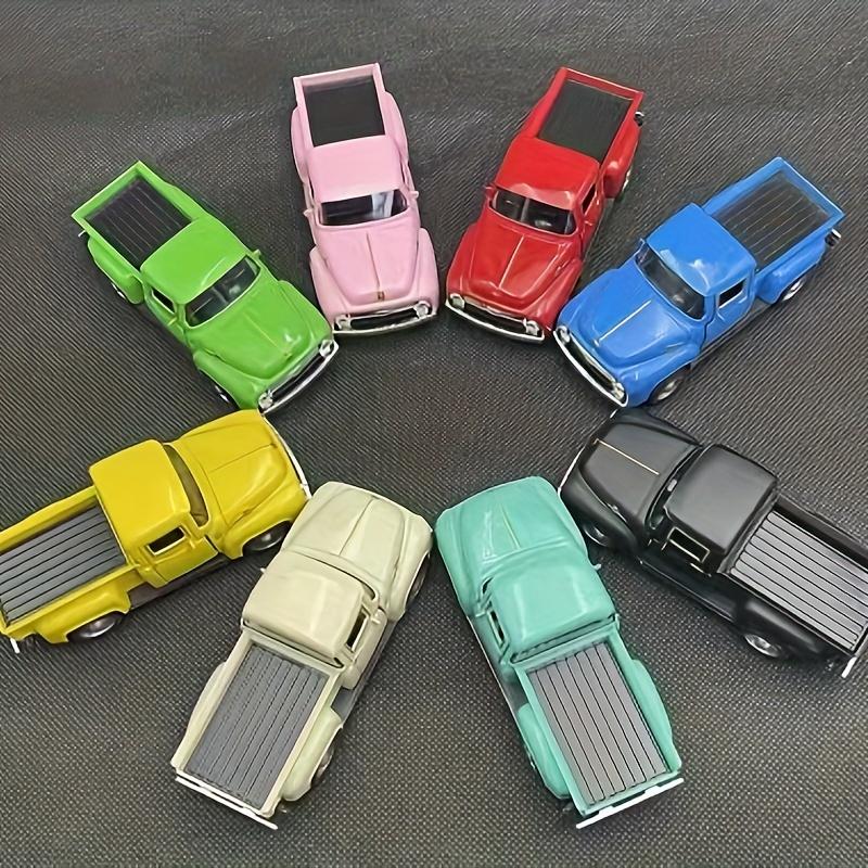 Vintage-Oldtimermodell in Pink und Rot mit Chrom-Akzenten – Retro-Pickup-Truck-Dekoration aus Metalllegierung mit zu öffnenden Türen und Motorhaube, Batterie