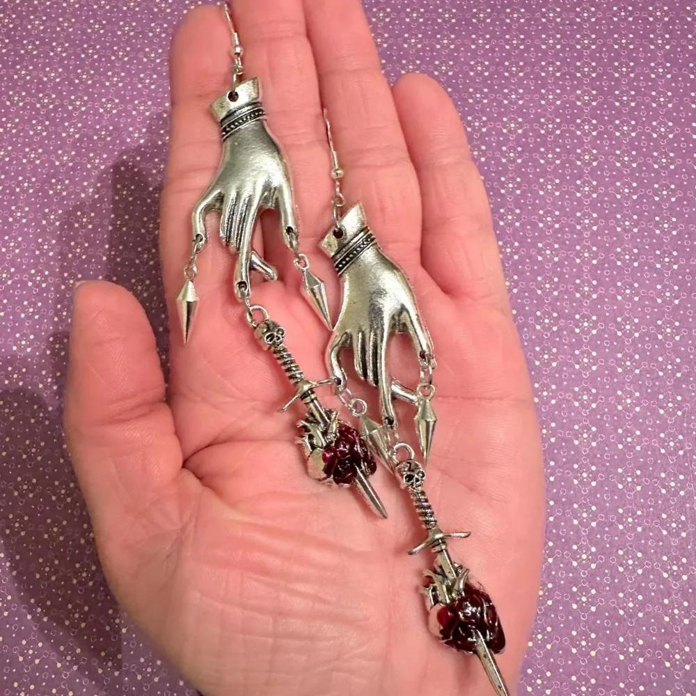 Gothic Sliver Color Hand Skull Sword Rivet Tassel Dangle Earrings for Women Halloween Party Demon Slayer Scary Jewelry Gifts