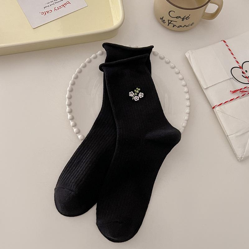 Japanese Style Lace Floral Embroidered Mid-Calf Socks for Spring & Summer - Versatile and Slouchy Design for Girls One Size