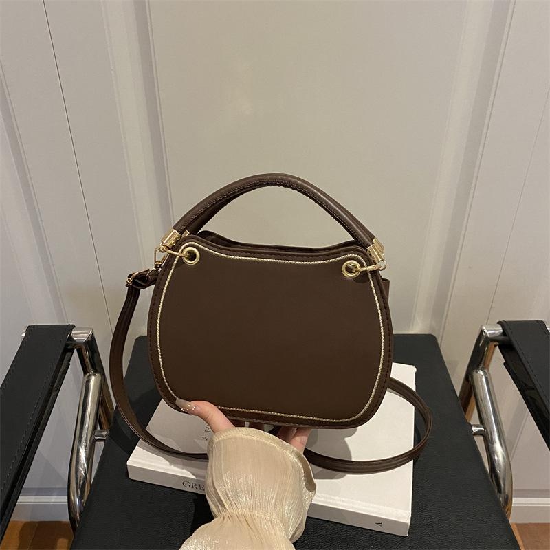 Bag, new messenger bag, high-end gift for girlfriend, shoulder handbag, simple commuter bag