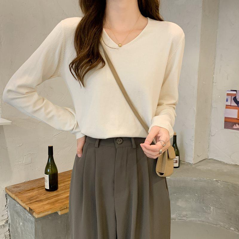 Women's Apricot V-Neck Knitted Sweater - Soft Long Sleeve Top for Spring/Autumn 2025