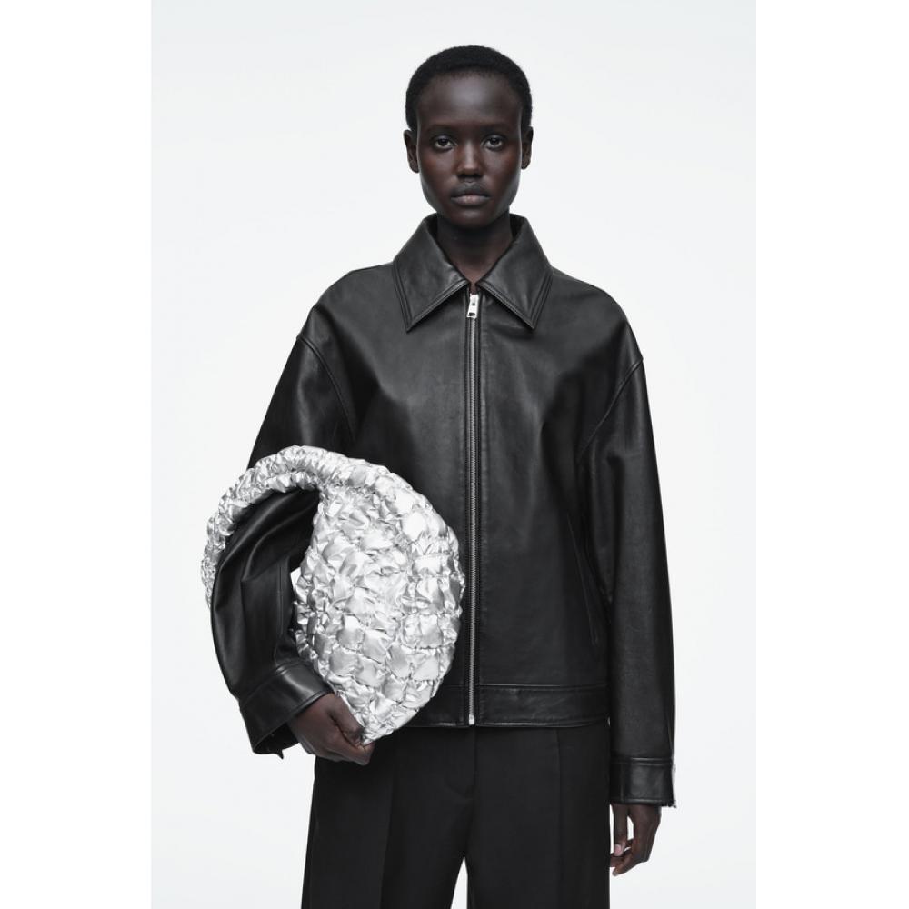 

COS Стеганая мини-сумка в японском стиле SILVER/ONESIZE