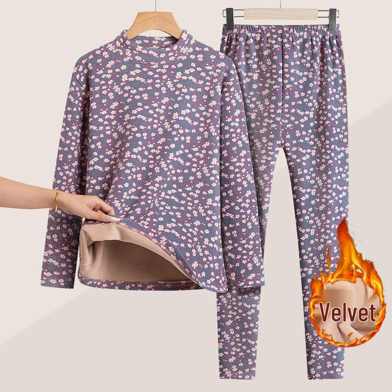 Warm Fleece-Lined Winter Clothing Set for Middle-Aged and Elderly Women: Cozy Base Layer for Autumn and Winter