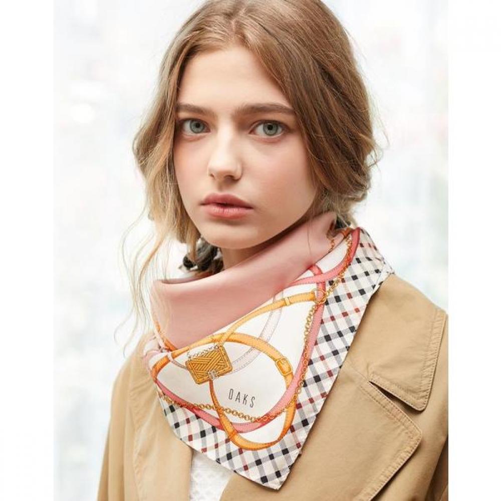 Daks Pink Chainprint Silk Square Scarf Dcsc2f142p2 Single option